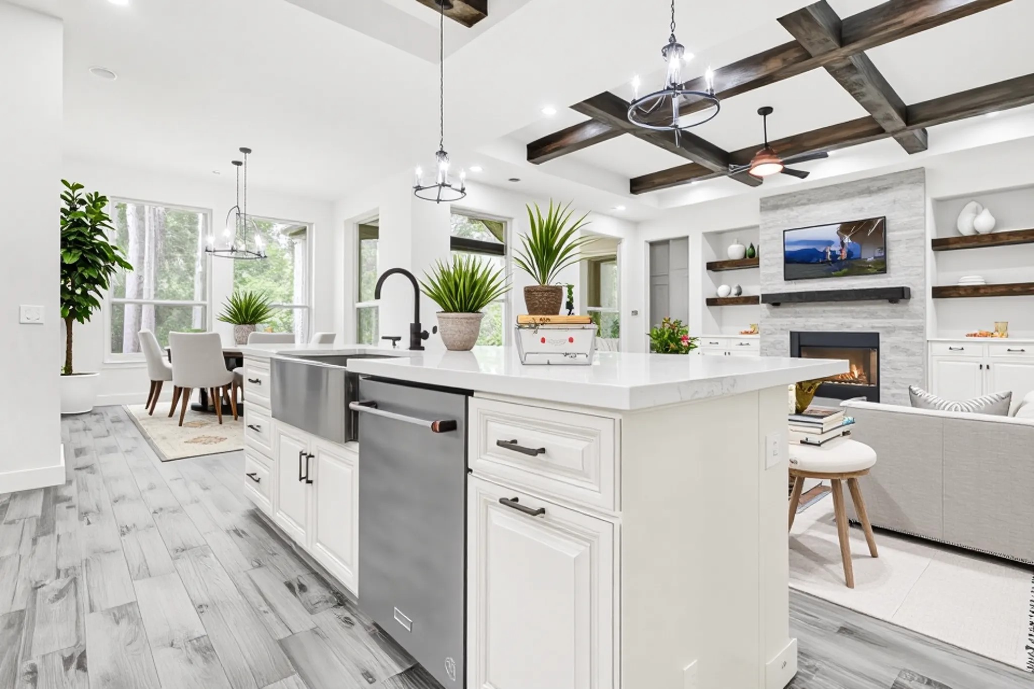 104 Inscription Lane Huntsville, TX 77340 - Photo 19 of 39 Open Concept