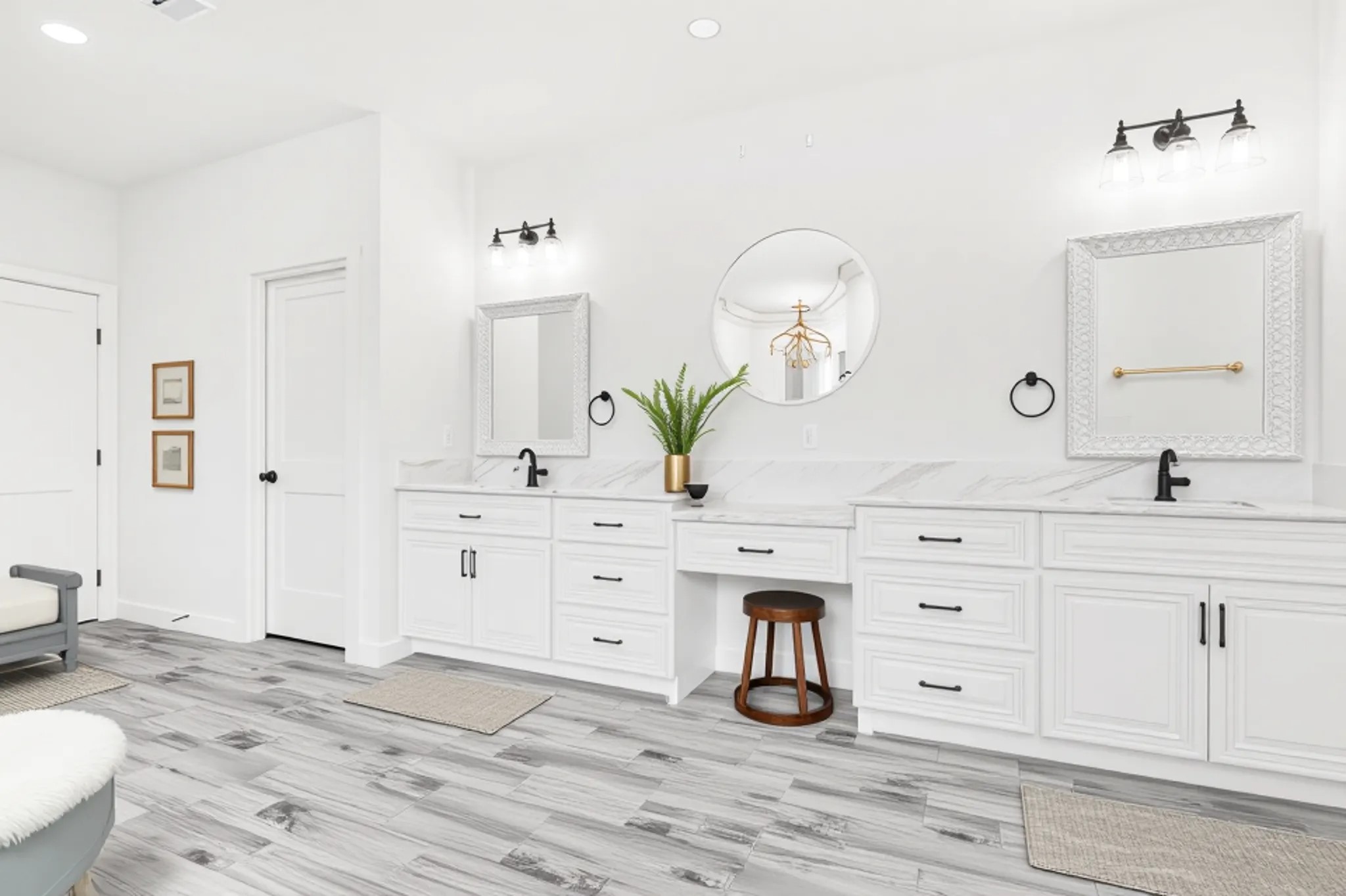 104 Inscription Lane Huntsville, TX 77340 - Photo 23 of 39 HUGE Master Bath