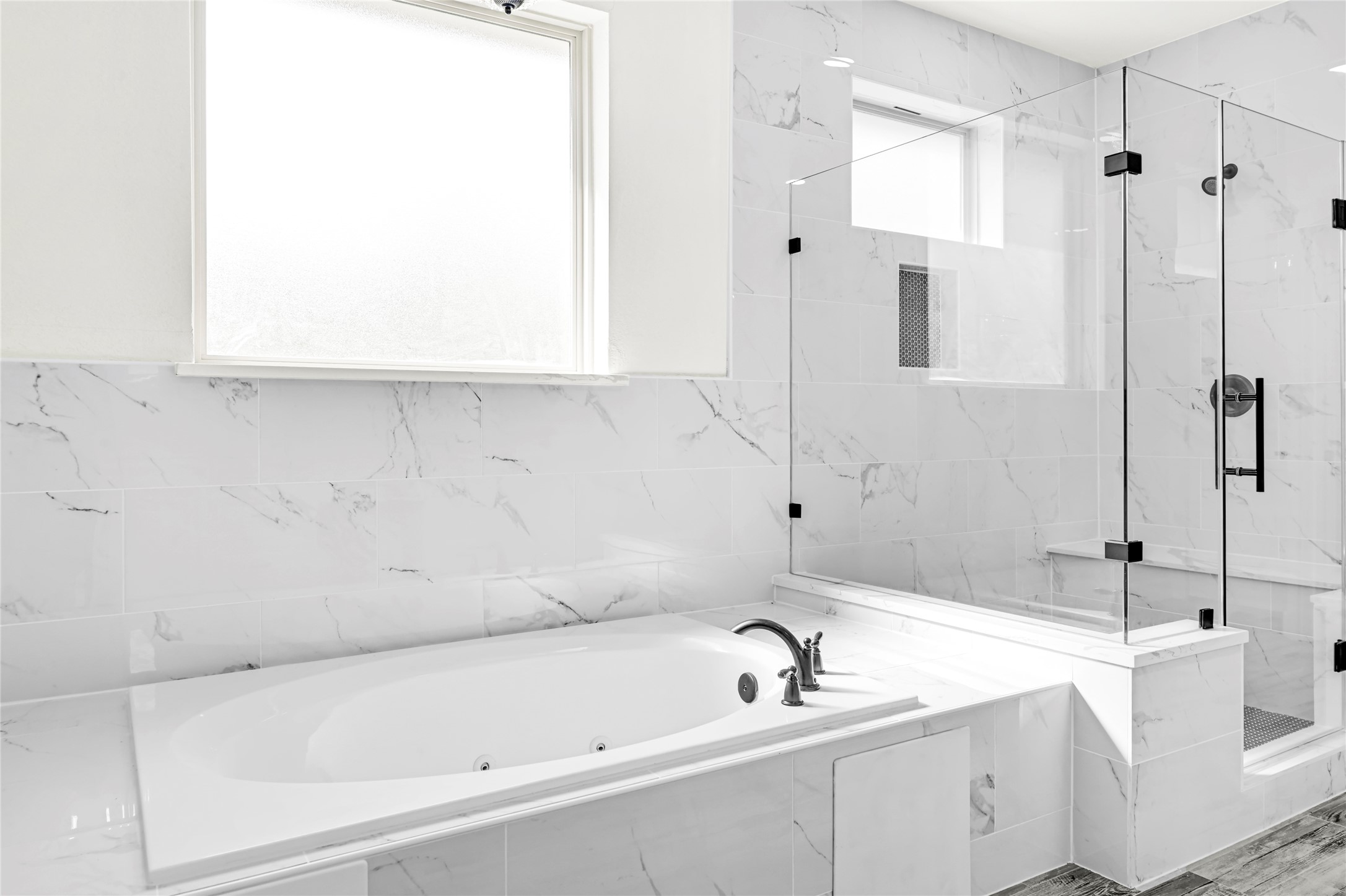 104 Inscription Lane Huntsville, TX 77340 - Photo 24 of 39 Master bath with gorgeous tub and shower