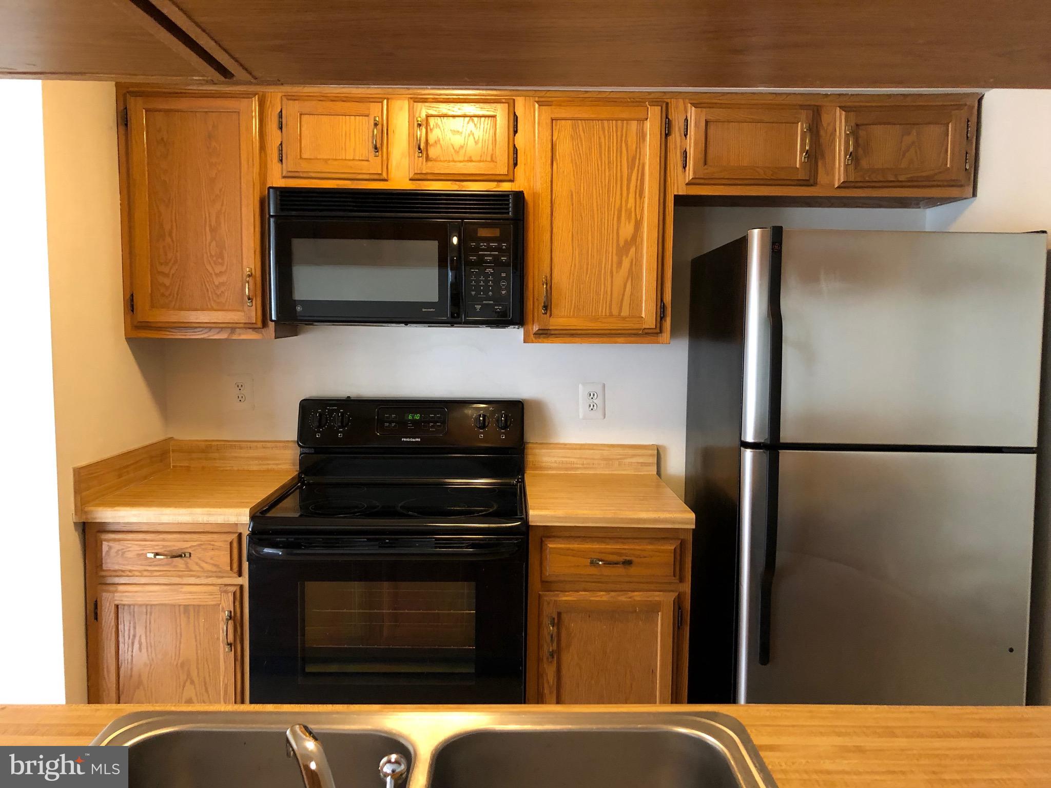 605 Deering Road, Unit 1C Pasadena, MD 21122 - Photo 3 of 7