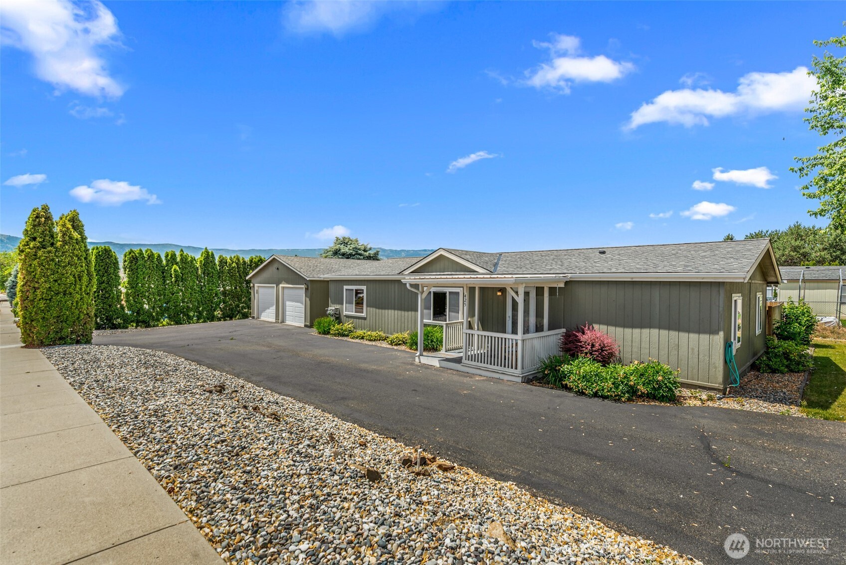 425 Nightengale Place East Wenatchee, WA 98802 - Photo 33 of 37