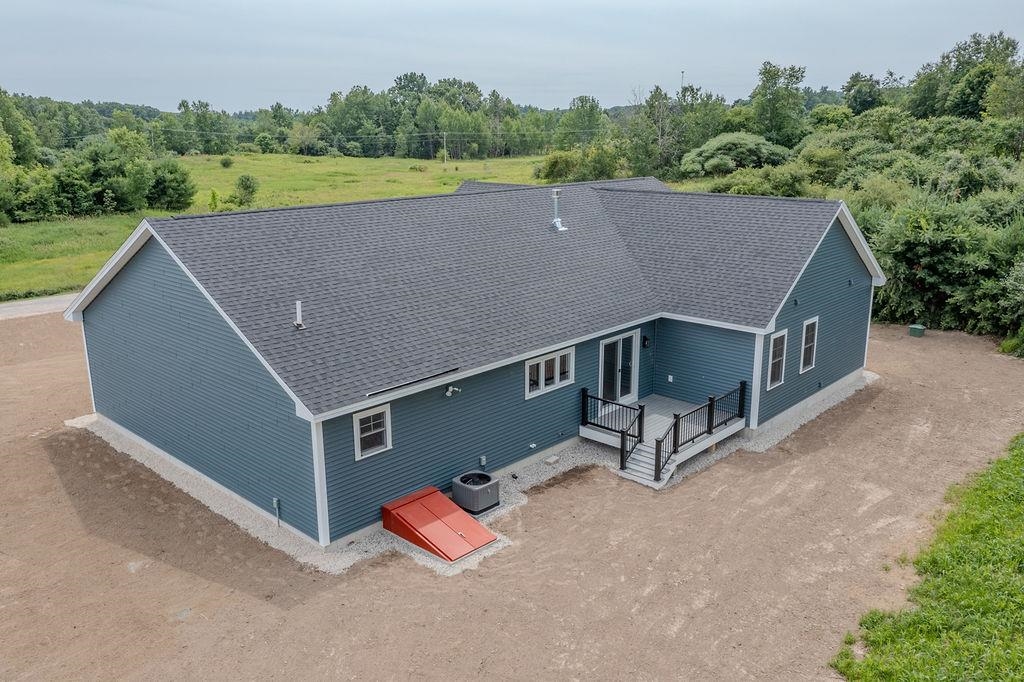 320 Knox Marsh Road Dover, NH 03820 - Photo 2 of 28