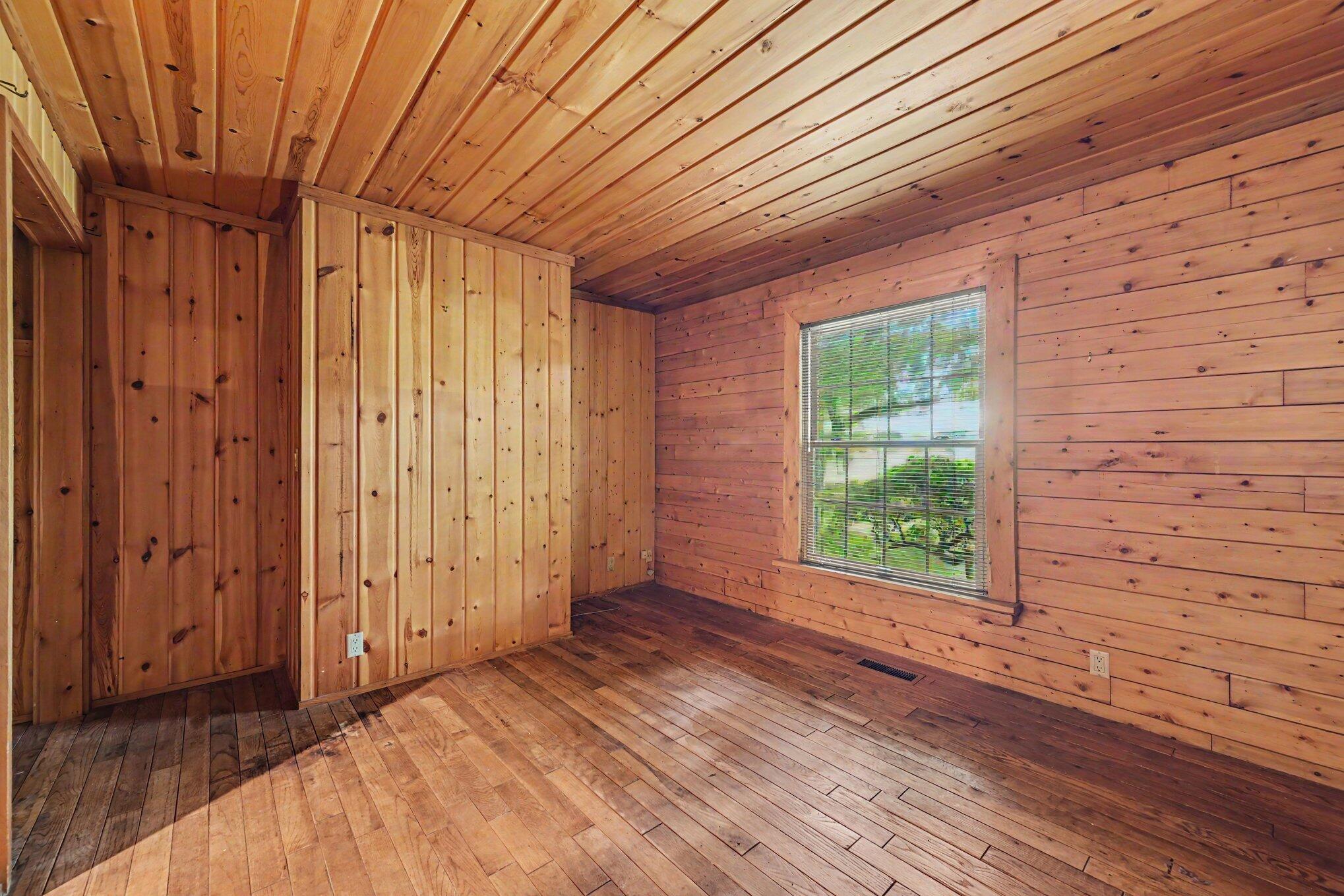 4410 Earhart Road Ann Arbor, MI 48105 - Photo 23 of 36 018_file_6934