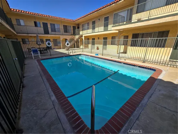 $1,795 | 4015 137th Street, Unit 110, Hawthorne, CA 90250