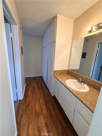 $1,795 | 4015 137th Street, Unit 110, Hawthorne, CA 90250