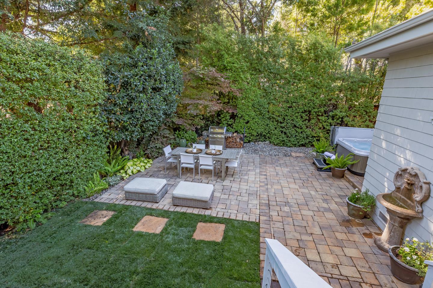 63 Ridge Court Woodside, CA 94062 - Photo 24 of 36 Gallery Image 24