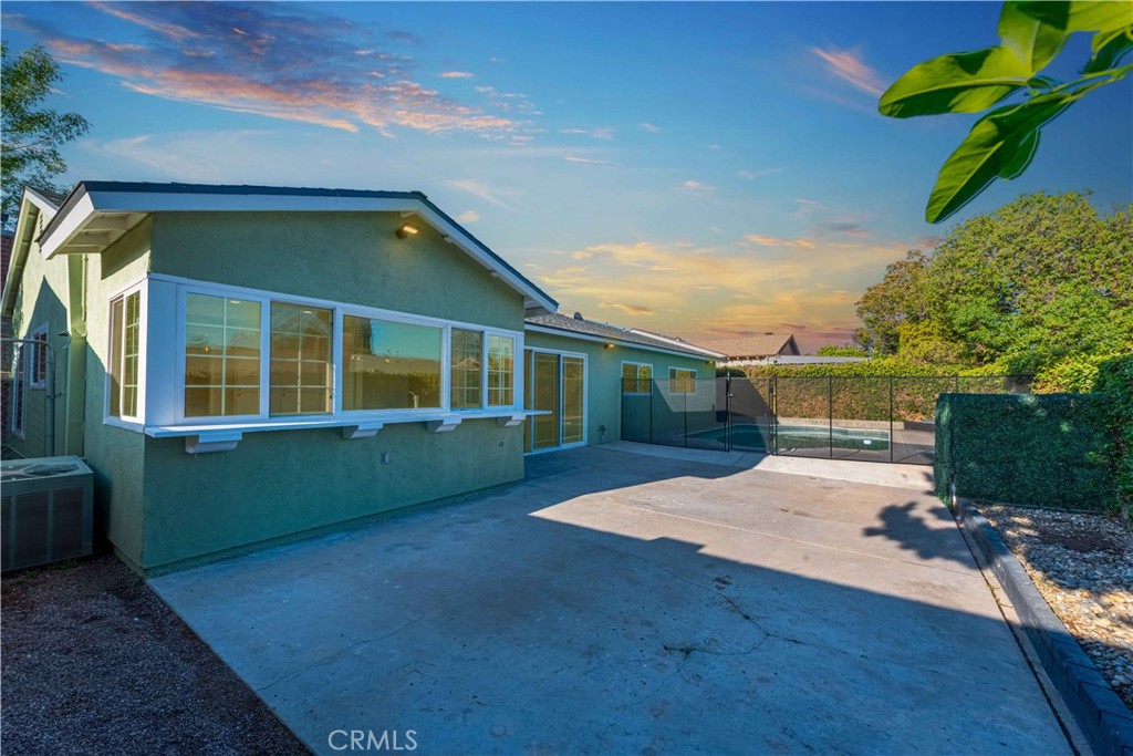 2232 Hawk Street Simi Valley, CA 93065 - Photo 39 of 39 a house view with a garden space