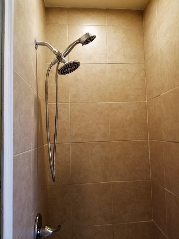 19 Merrick Avenue Springfield, MA 01109 - Photo 19 of 20 a bathroom with a shower