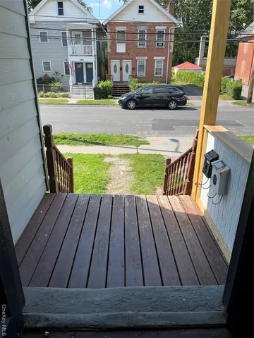 $2,300 | 191 North Hamilton Street, Unit 2, Poughkeepsie, NY 12601