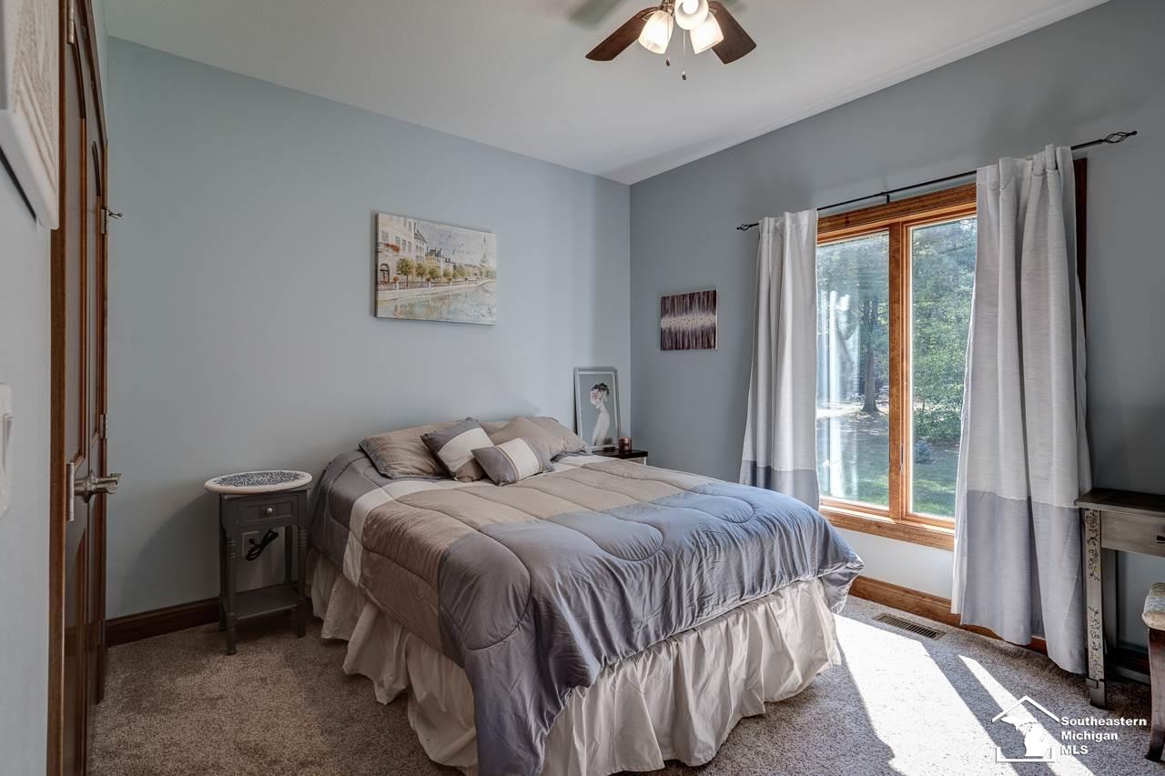 11603 Secor Road Petersburg, MI 49270 - Photo 30 of 53 50021892-29.JPG