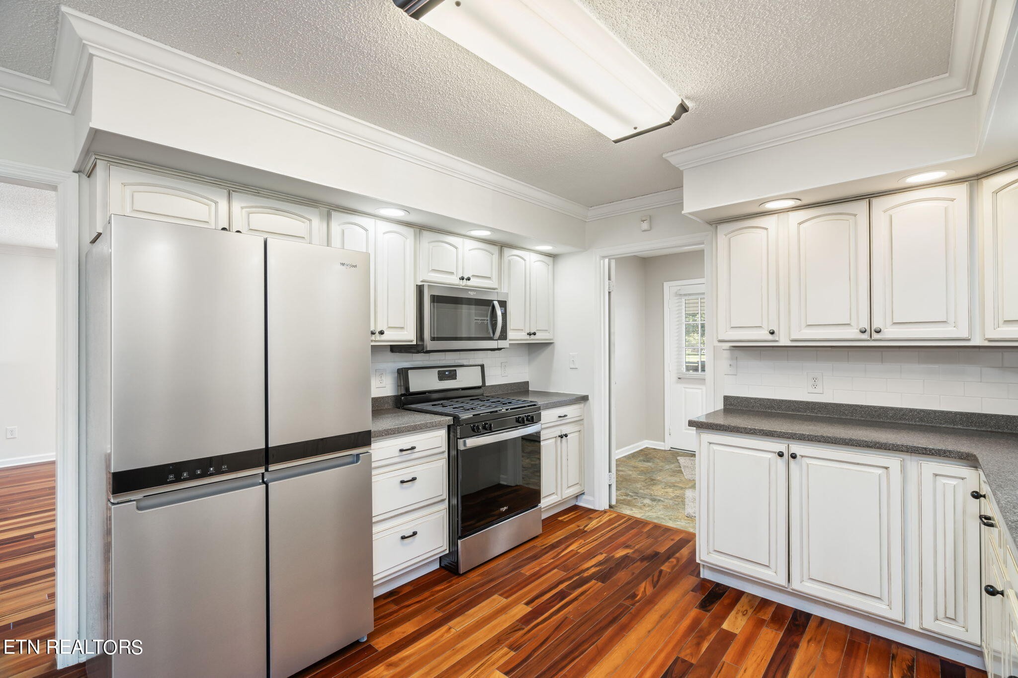 280 Blake Road Oakdale, TN 37829 - Photo 6 of 41 Gallery Image 6
