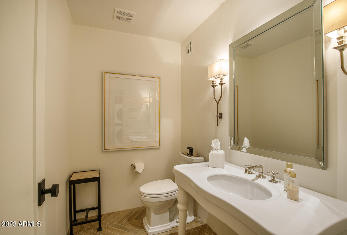 4843 North 72nd Way Scottsdale, AZ 85251 - Photo 20 of 37 4843 N 72nd Way-62