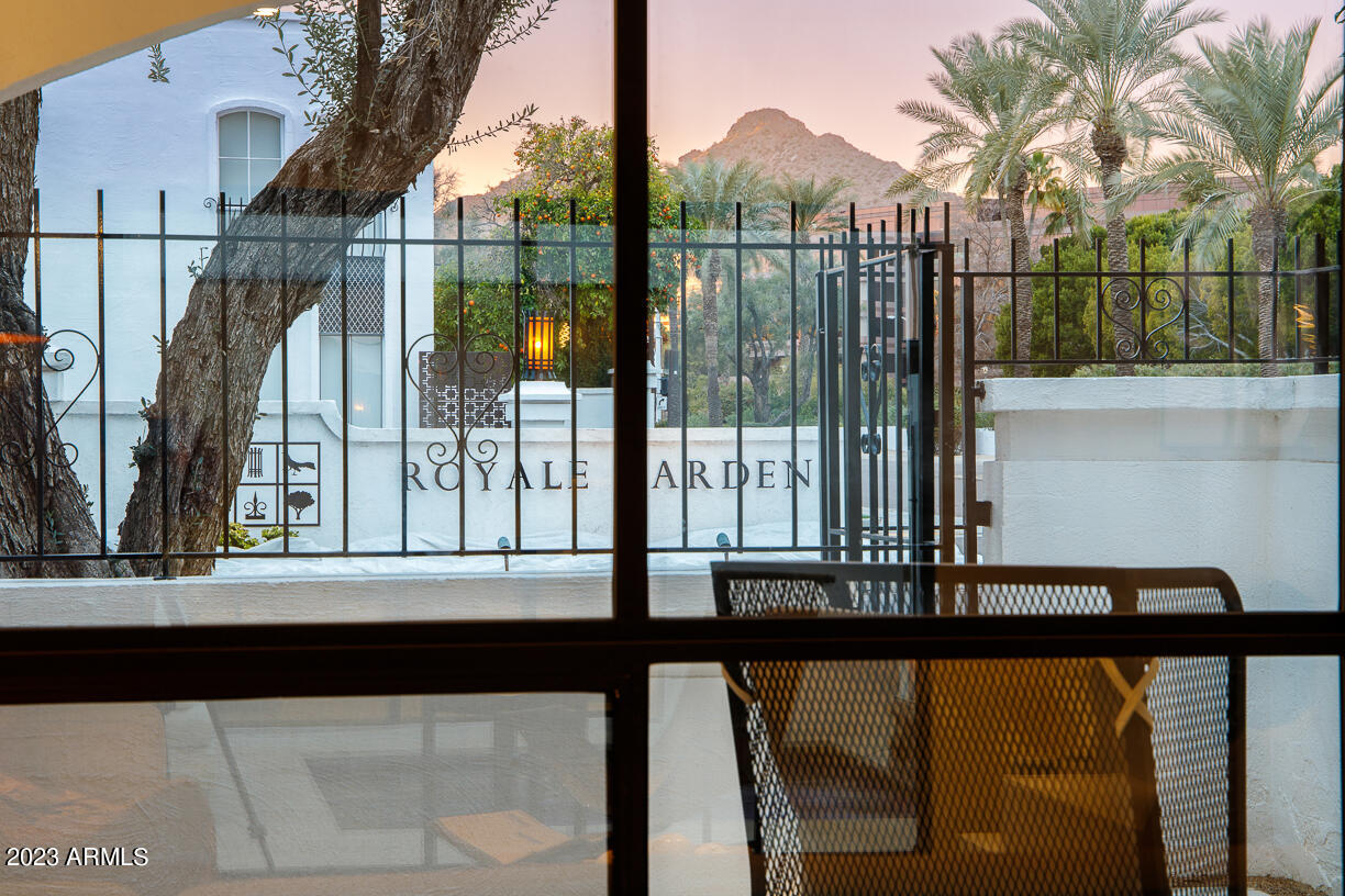 4843 North 72nd Way Scottsdale, AZ 85251 - Photo 8 of 37 4843 N 72nd Way-31