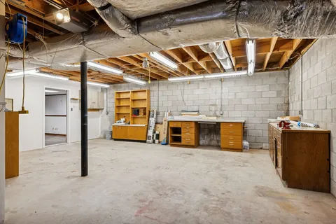 a view of a storage & utility room