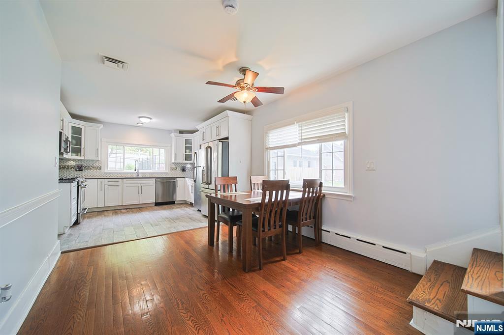 586 Hillside Street Ridgefield, NJ 07657 - Photo 20 of 46