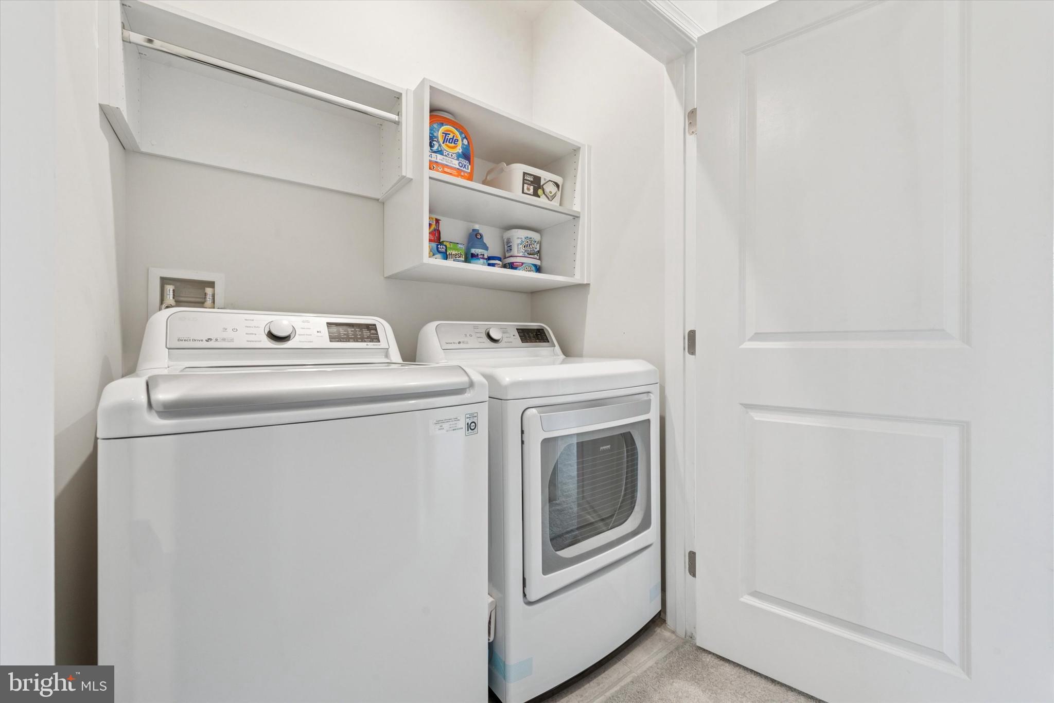 515 Quarry Point Road Malvern, PA 19355 - Photo 23 of 25 a utility room with dryer and washer