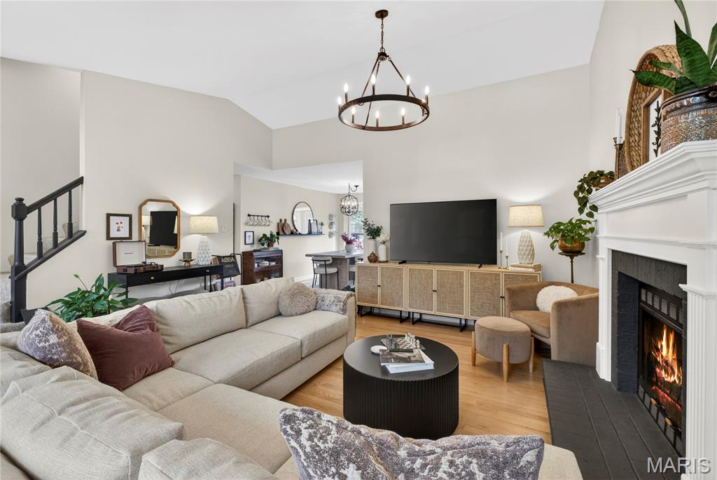 2564 Hidden Meadow Lane Ballwin, MO 63021 - Photo 3 of 20