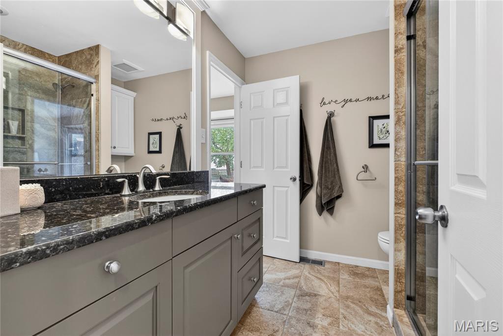 2564 Hidden Meadow Lane Ballwin, MO 63021 - Photo 10 of 20