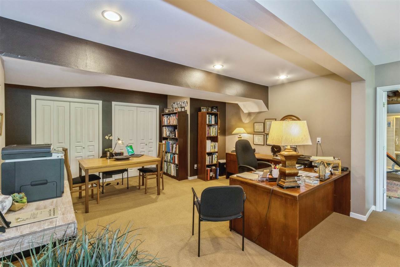 440 East Post Road Southeast Cedar Rapids, IA 52403 - Photo 22 of 33 Gallery Image 22