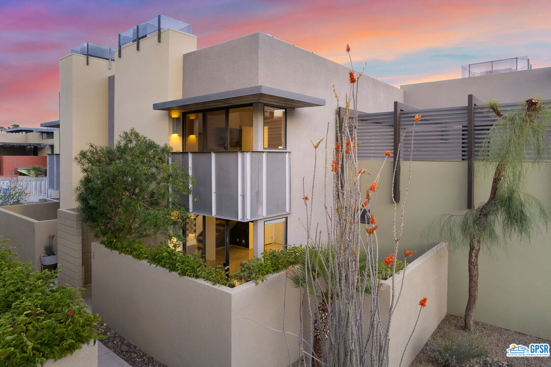 665 East Arenas Road Palm Springs, CA 92262 - Photo 40 of 40 a house view with a outdoor space
