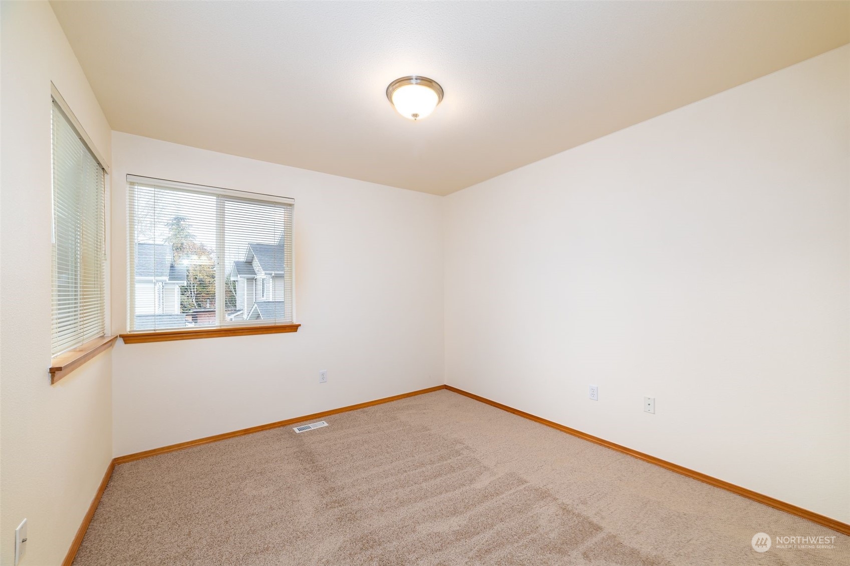 18951 108th Lane Southeast Renton, WA 98055 - Photo 11 of 16 Gallery Image 11