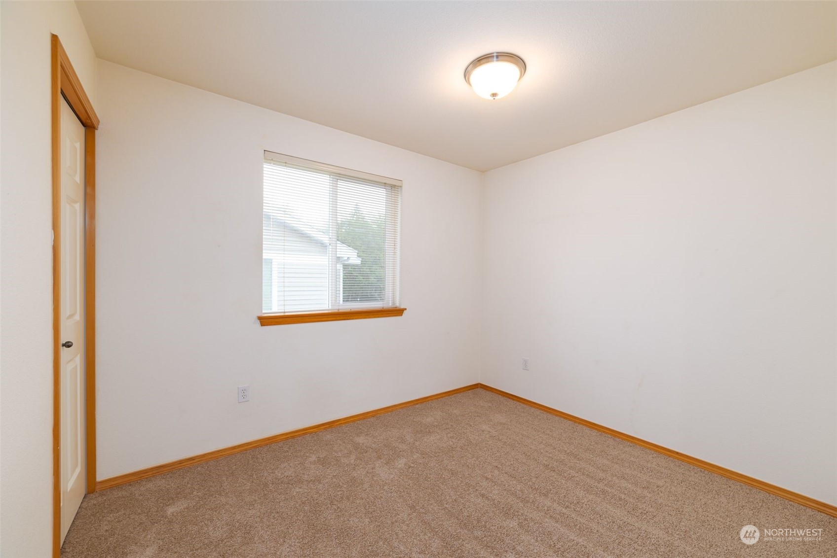 18951 108th Lane Southeast Renton, WA 98055 - Photo 10 of 16 Gallery Image 10
