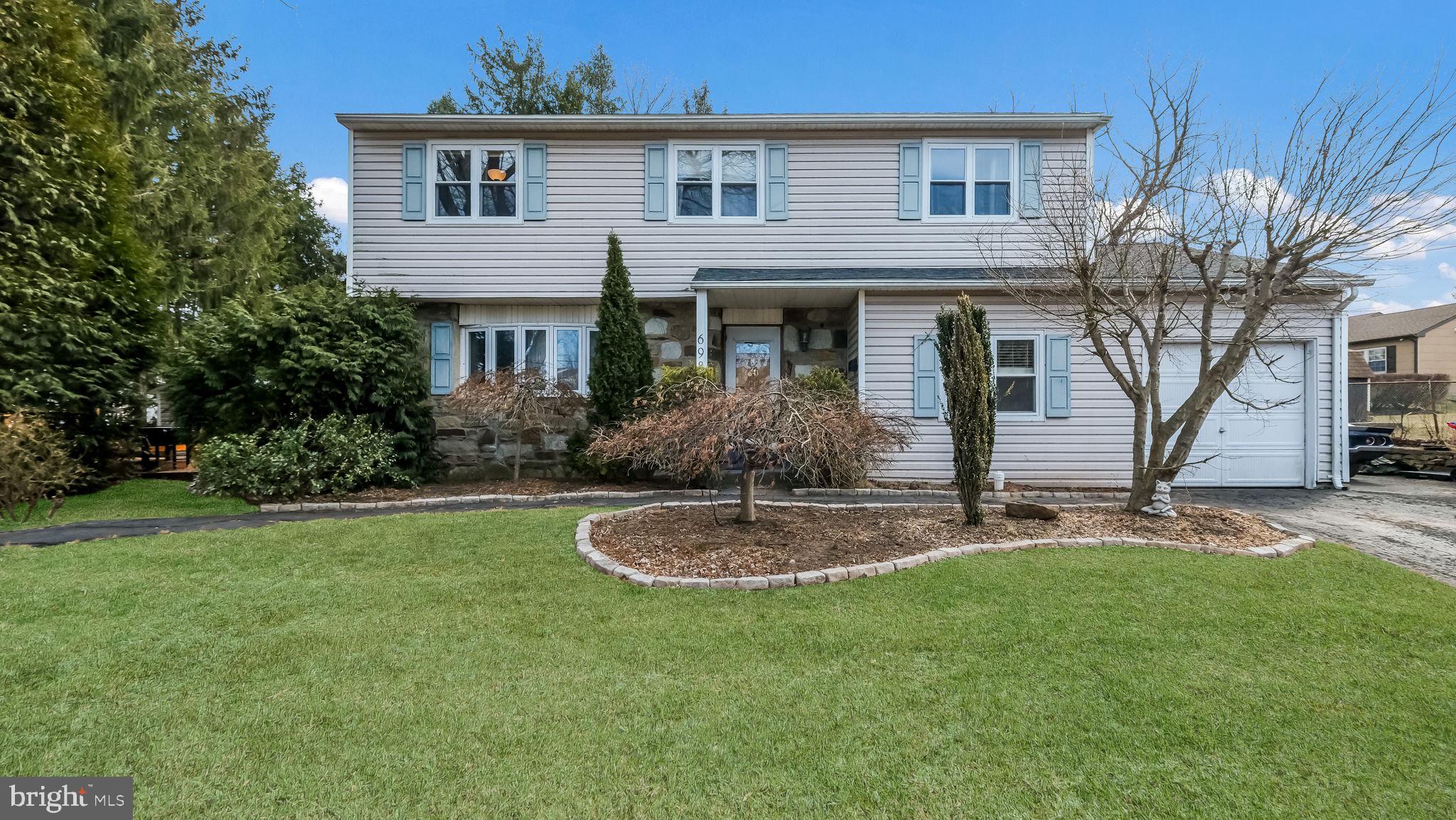698 Stratford Road Warminster, PA 18974 - Photo 1 of 39