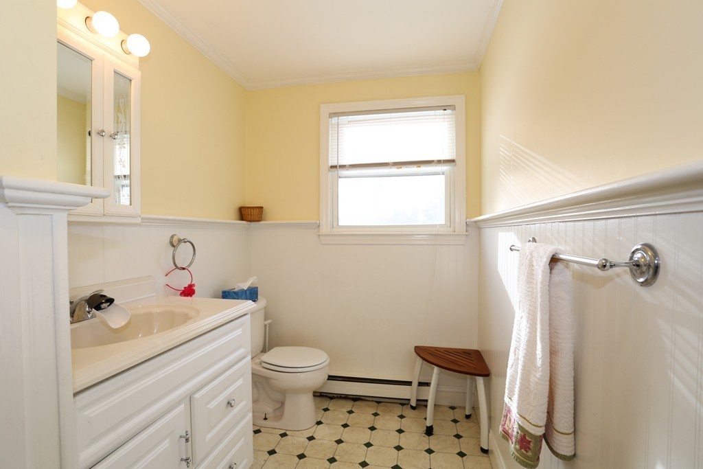 29 Pierce Street Hudson, MA 01749 - Photo 10 of 16 Gallery Image 10