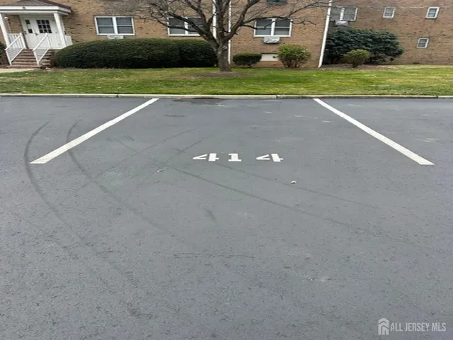 a view of a house with a big yard