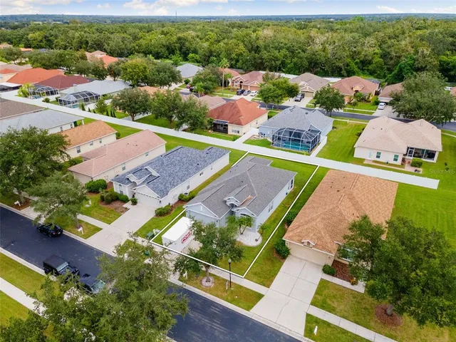 $329,999 | 1005 Crystal Carbon Way, Valrico, FL 33594