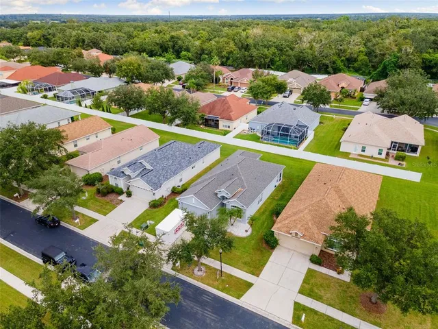 $329,999 | 1005 Crystal Carbon Way, Valrico, FL 33594