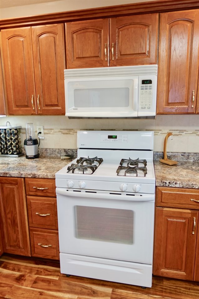 405 South Buckingham Road Yorktown, IN 47396 - Photo 18 of 36 Gallery Image 18