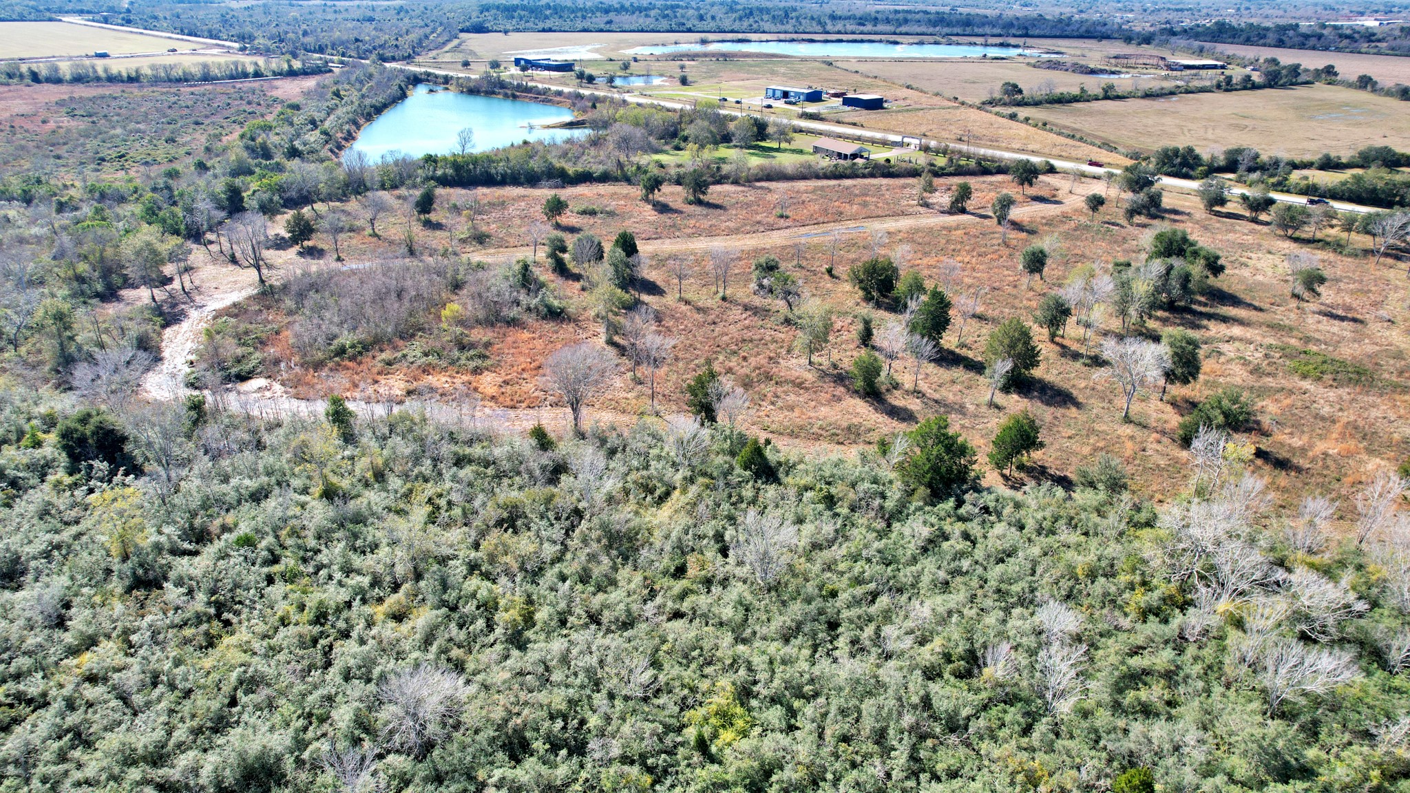 10 Fm 2403 Alvin, TX 77511 - Photo 29 of 48 an aerial view of a houses with a yard