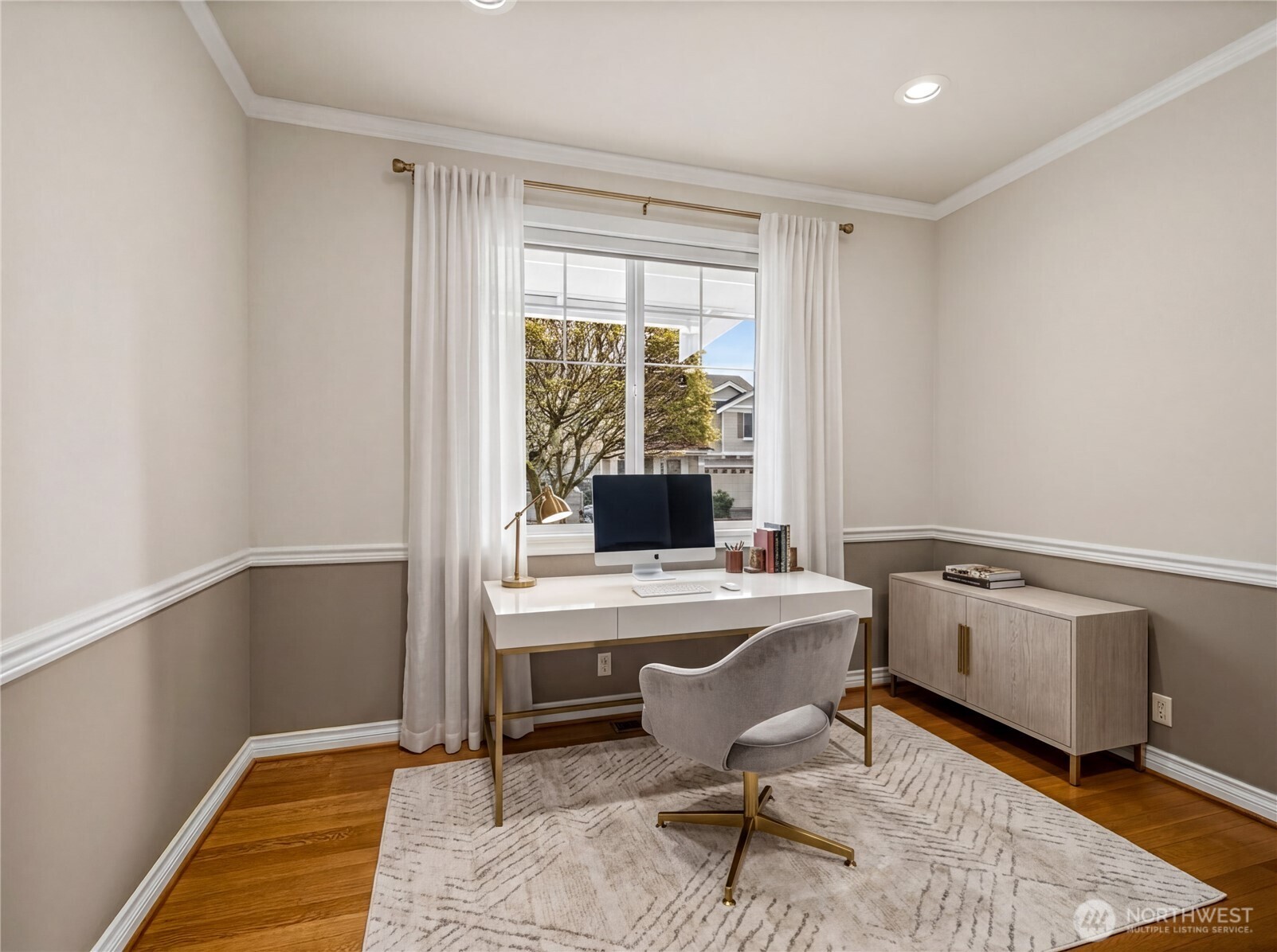 4610 Northeast 1st Court Renton, WA 98059 - Photo 11 of 29