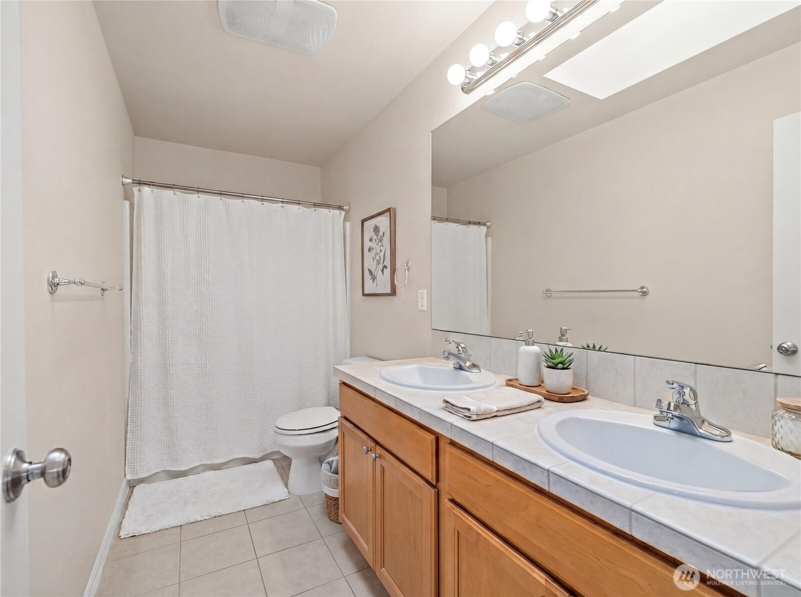 4610 Northeast 1st Court Renton, WA 98059 - Photo 18 of 29