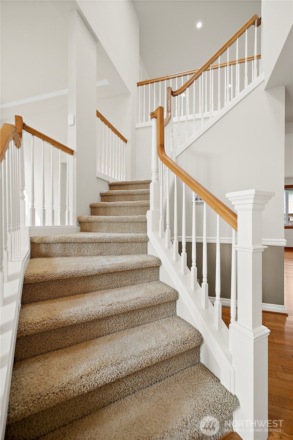 4610 Northeast 1st Court Renton, WA 98059 - Photo 4 of 29