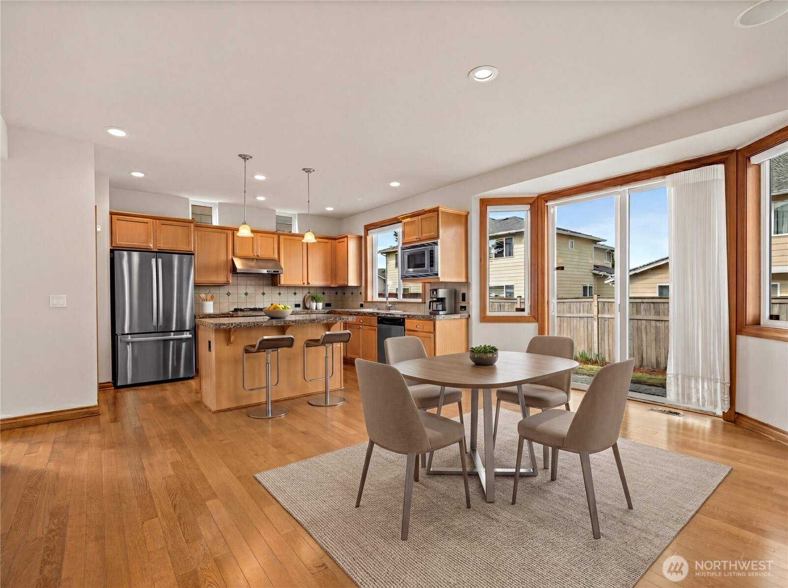 4610 Northeast 1st Court Renton, WA 98059 - Photo 5 of 29