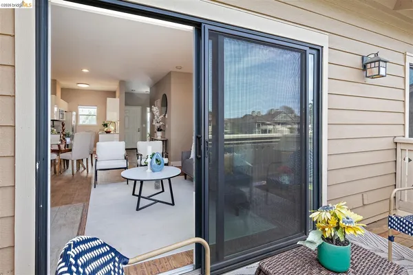 $499,000 | 220 Lakeshore Court, Richmond, CA 94804