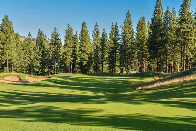 a view of a golf course