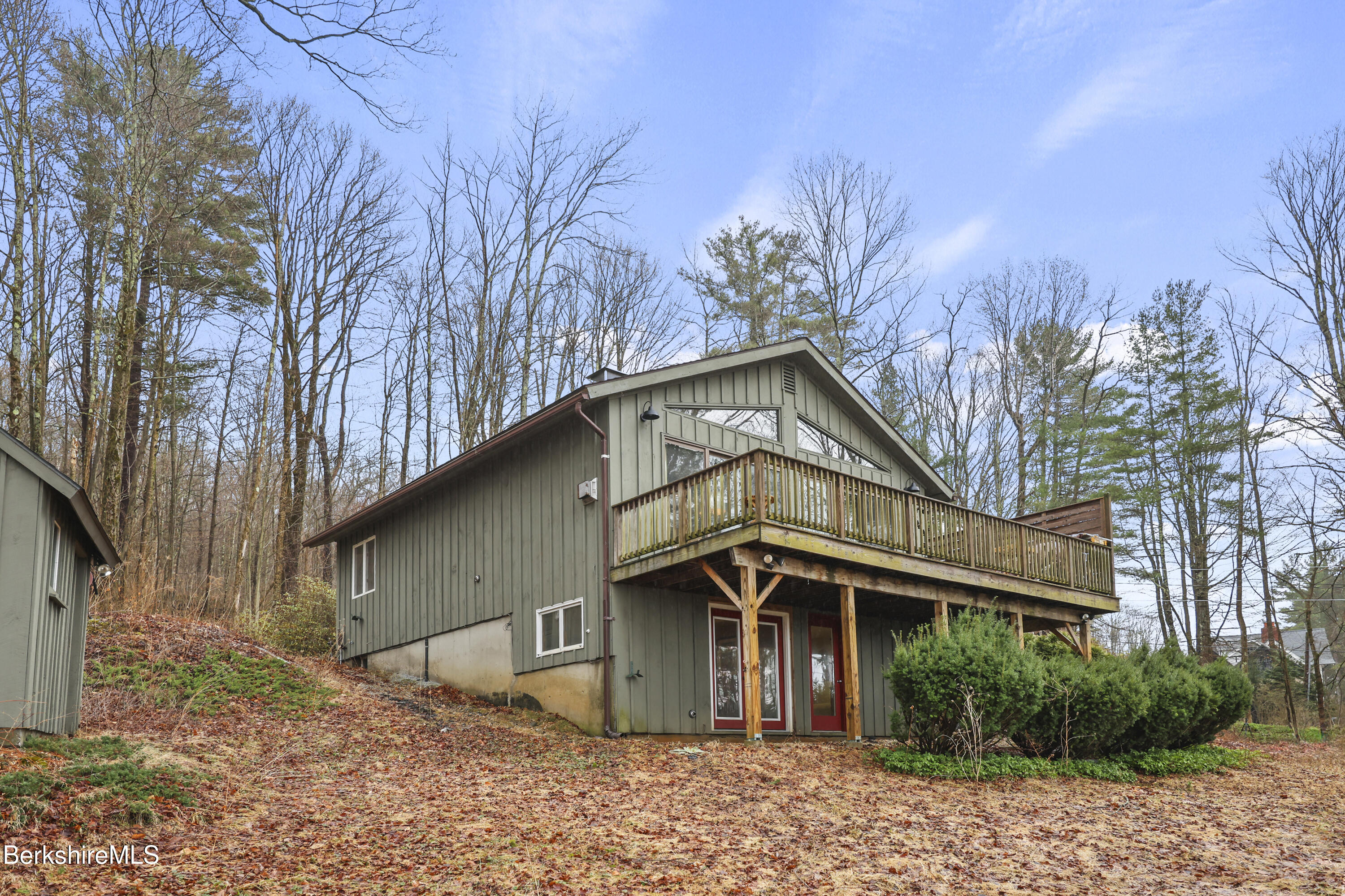 15 Reservoir Road Richmond, MA 01254 - Photo 4 of 36 10 Exterior Front