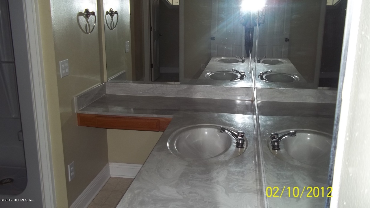 6087 Wells Road Macclenny, FL 32063 - Photo 23 of 38 Master Bath
