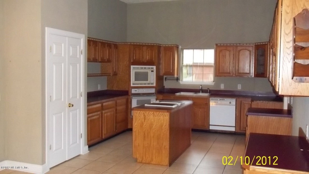 6087 Wells Road Macclenny, FL 32063 - Photo 6 of 38 Kitchen
