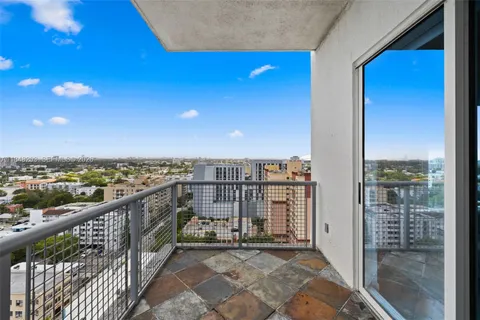 $425,000 | 10 Southwest South River Drive, Unit 1614, Miami, FL 33130