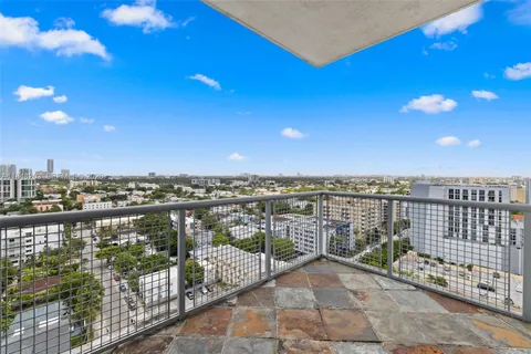 $425,000 | 10 Southwest South River Drive, Unit 1614, Miami, FL 33130