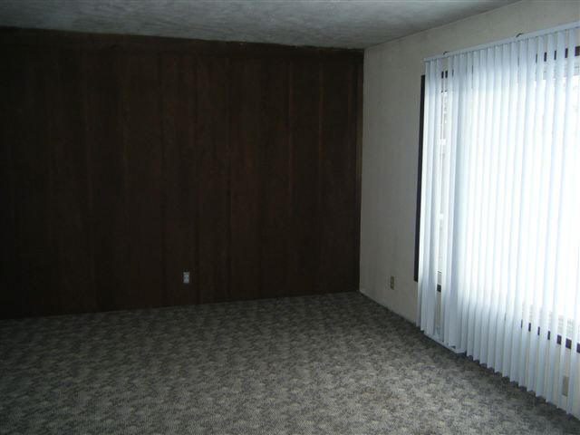 51331 East County Line Road Middlebury, IN 46540 - Photo 3 of 5 Gallery Image 3