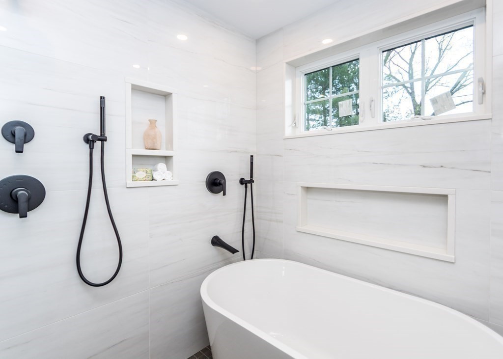 1382 Trapelo Road Waltham, MA 02451 - Photo 24 of 40