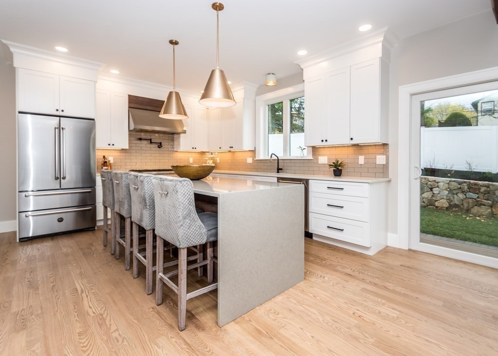 1382 Trapelo Road Waltham, MA 02451 - Photo 6 of 40