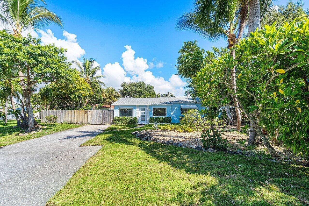 139 Prospect Road Lantana, FL 33462 - Photo 2 of 38 002-139ProspectRoad-Lantana-FL-33462-SMA