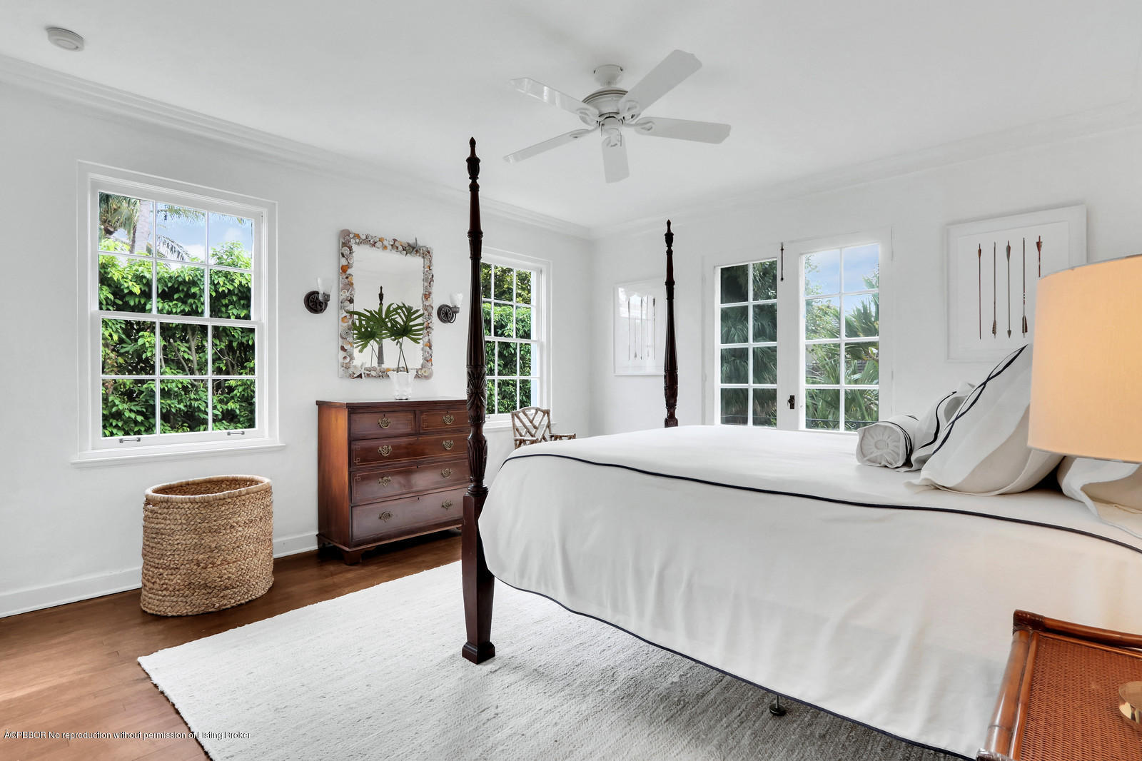 271 El Vedado Road Palm Beach, FL 33480 - Photo 22 of 32 a bed sitting in a spacious bedroom next to a window