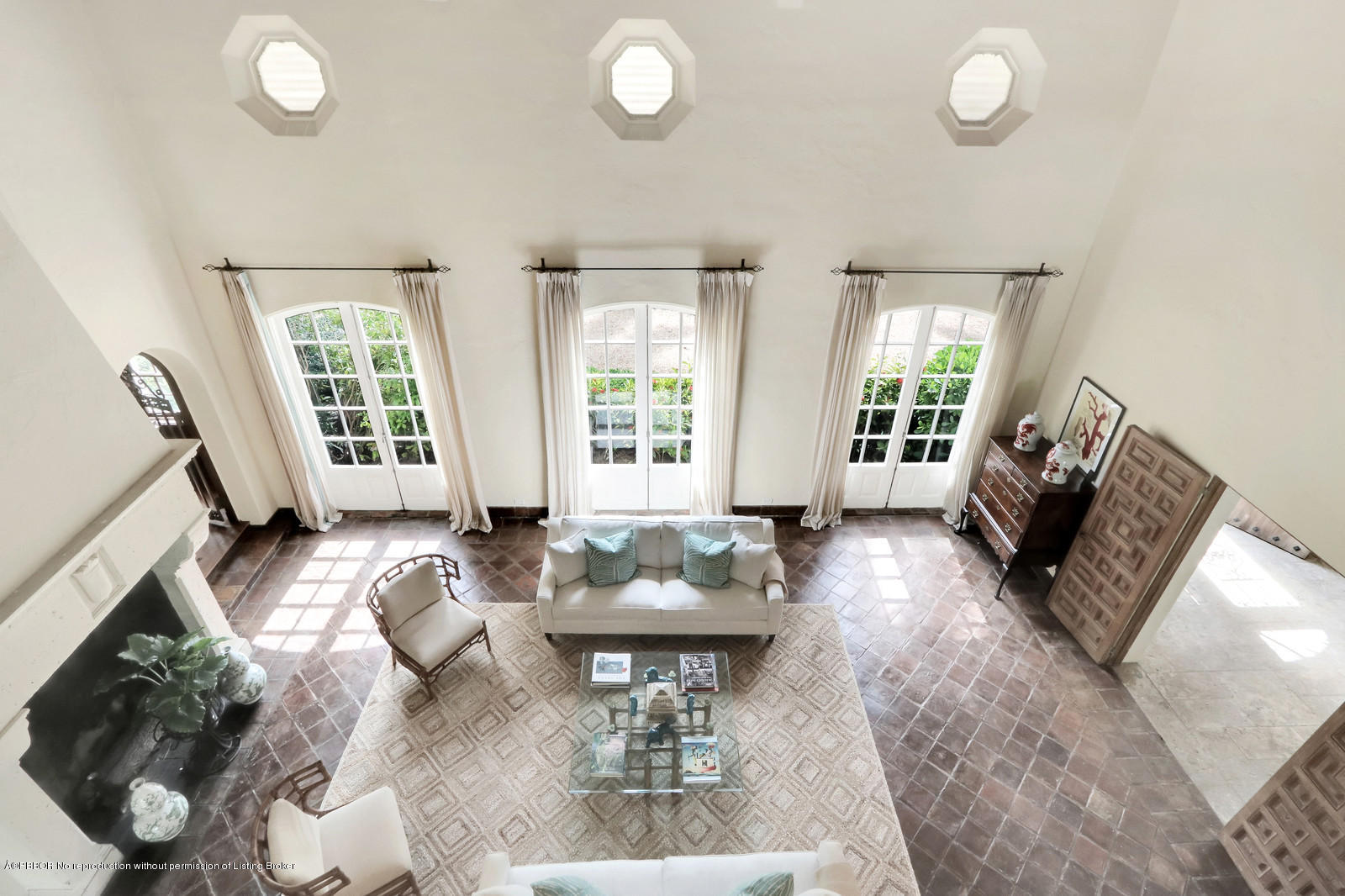 271 El Vedado Road Palm Beach, FL 33480 - Photo 26 of 32 a living room with furniture and a large window